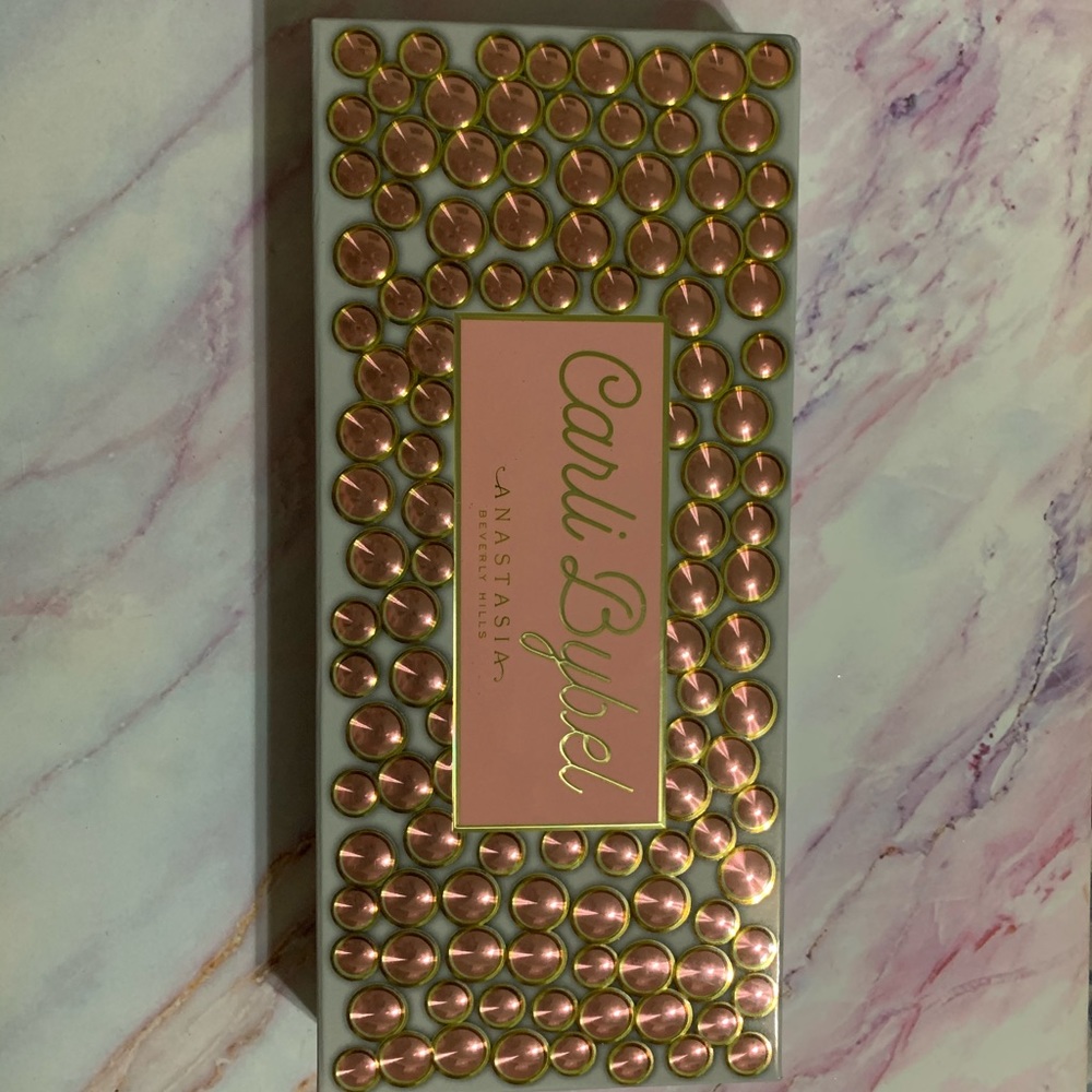 Anastasia Beverly Hills Carli Bybel Palette